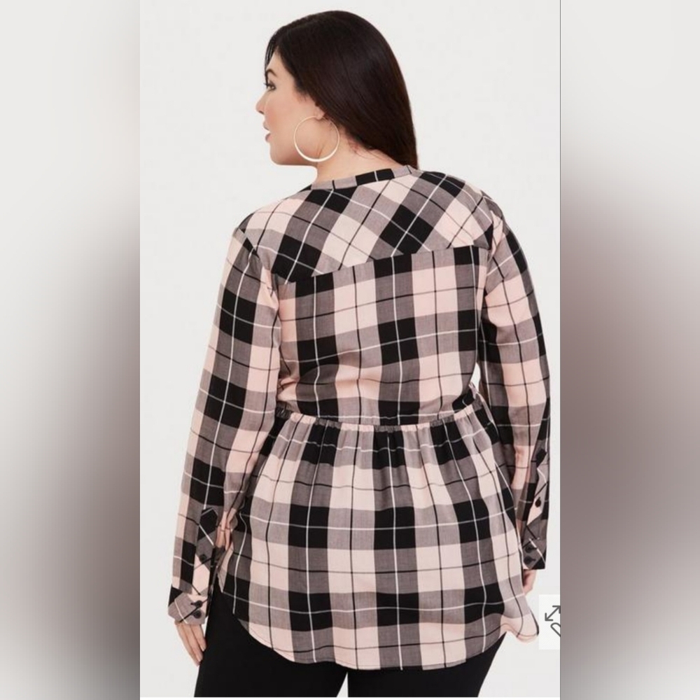 NWT TORRID Top | Size 1X | Babydoll Tunic | Pale Light Pink and Black Plaid - Picture 4 of 12